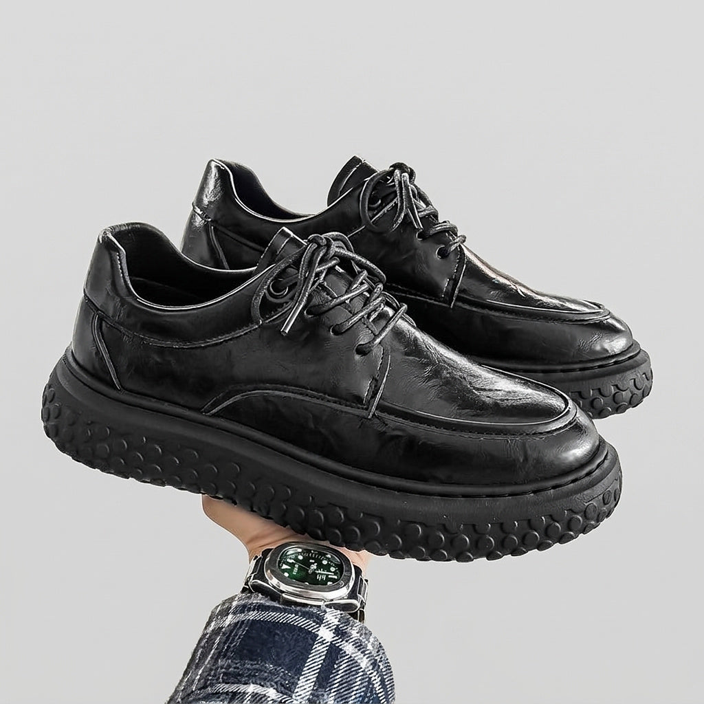 Men’s Lace-Up Oxfords with Thick Textured Soles