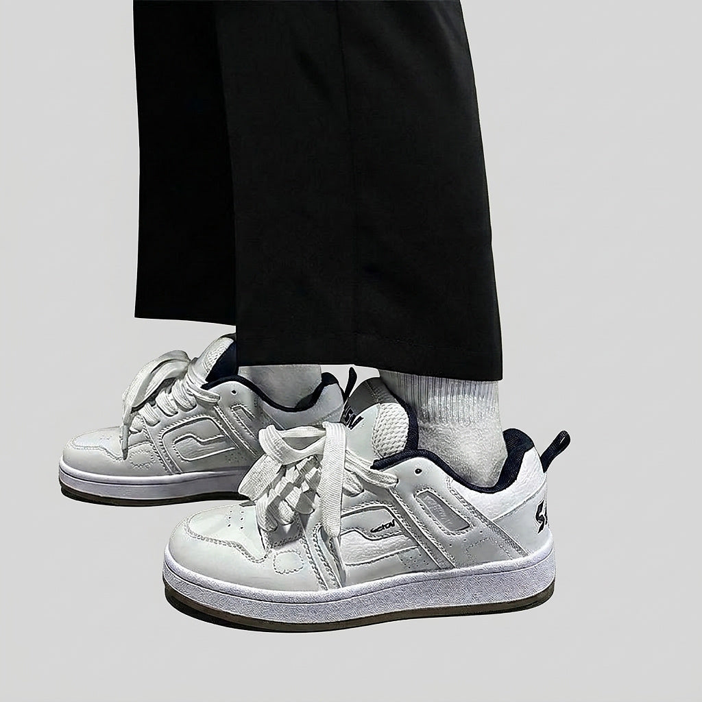 Women’s Skate Shoes Low Top Lace Up Sneakers
