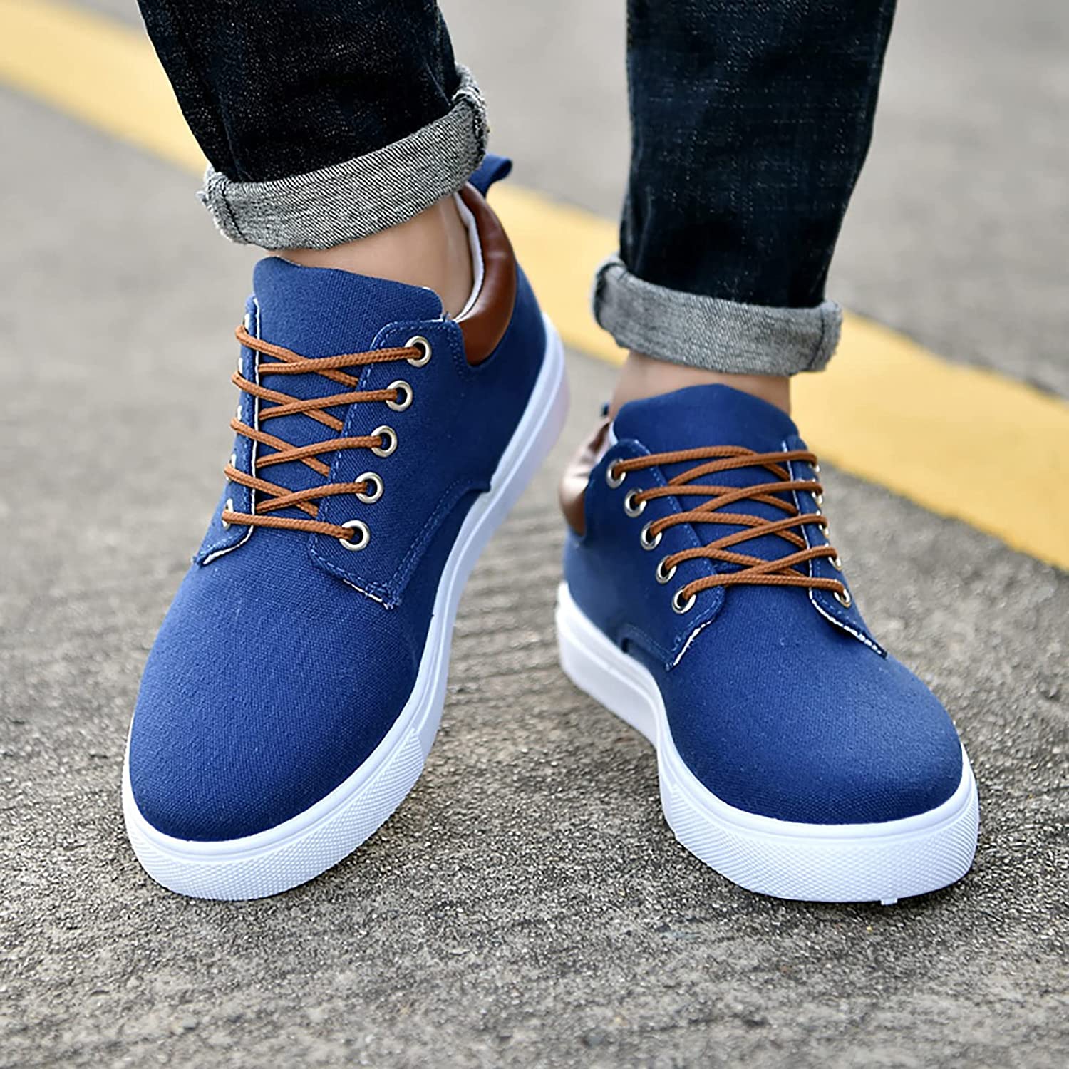 Men’s Casual Trainers with Contrast