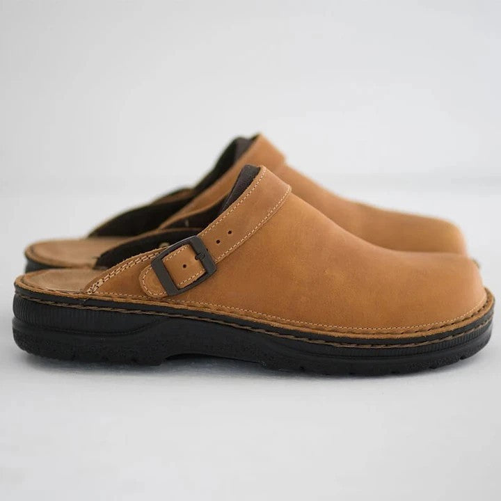 Men's Classic Leather Clogs | Casual