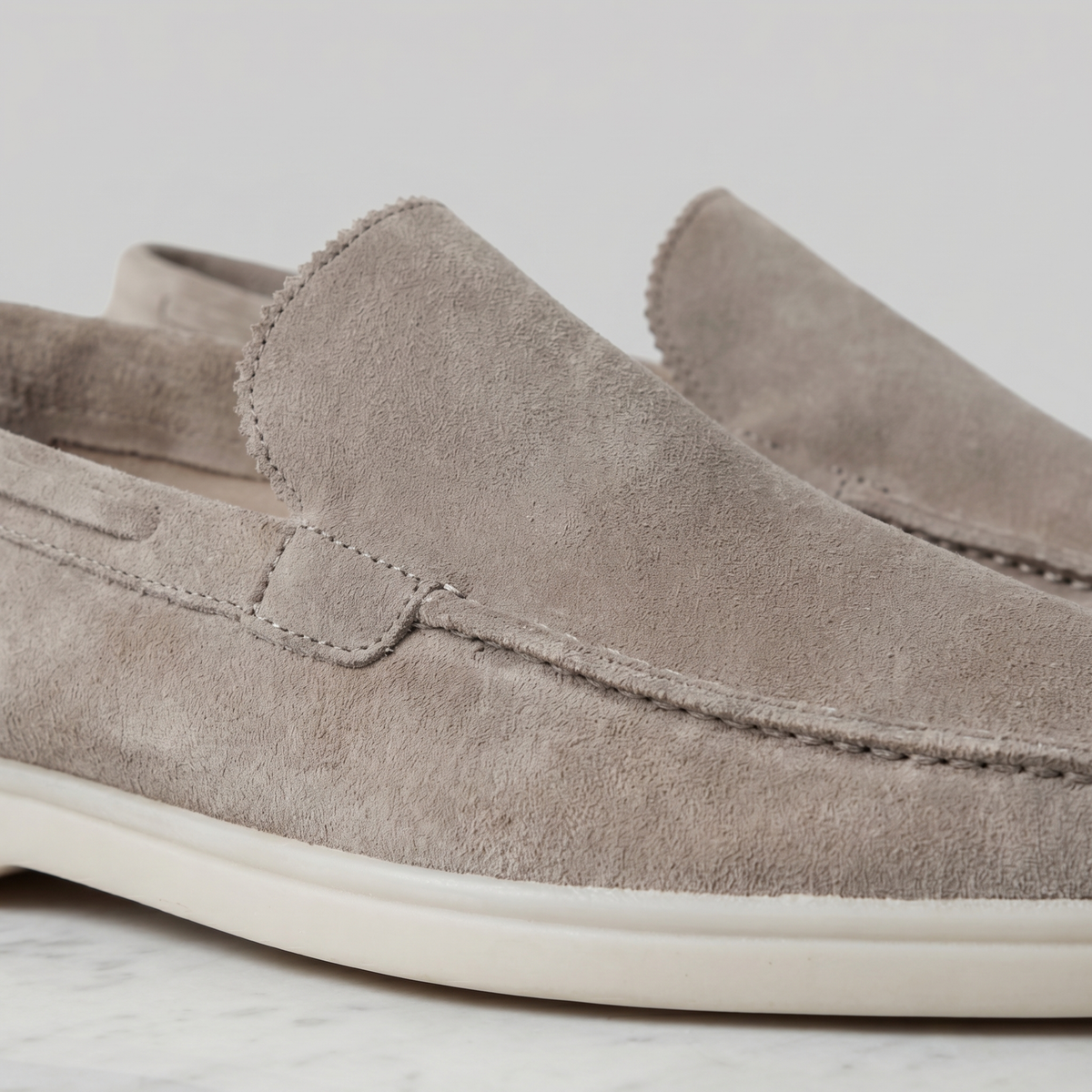 Men's Suede Loafers Slip-On Classic Round Toe Moccasin Smart-Casual Office Everyday Casual Formal Alistair