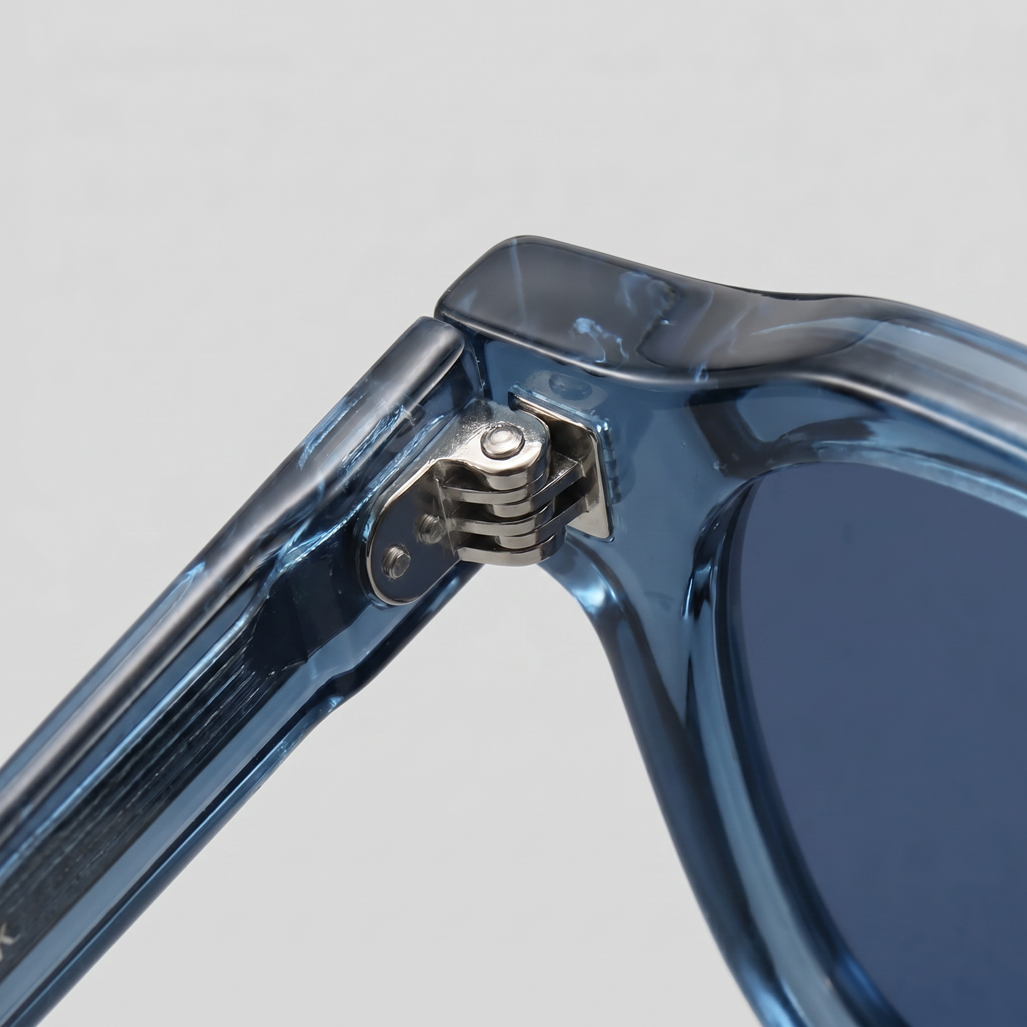 Men’s Retro Square Sunglasses | Dark Lenses