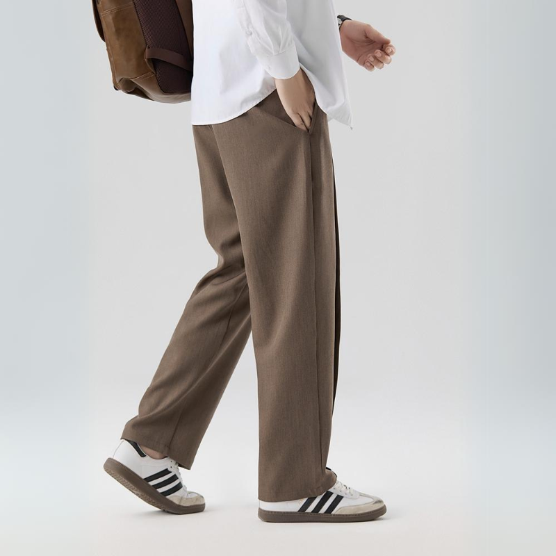 Men's Wide Leg Pleated Trousers