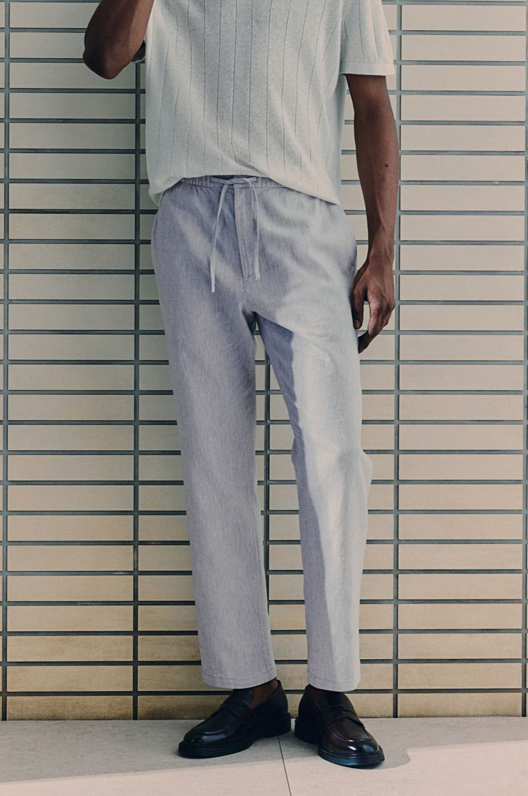 Men's Relaxed Fit Trousers with Drawstring Elastic Waist
