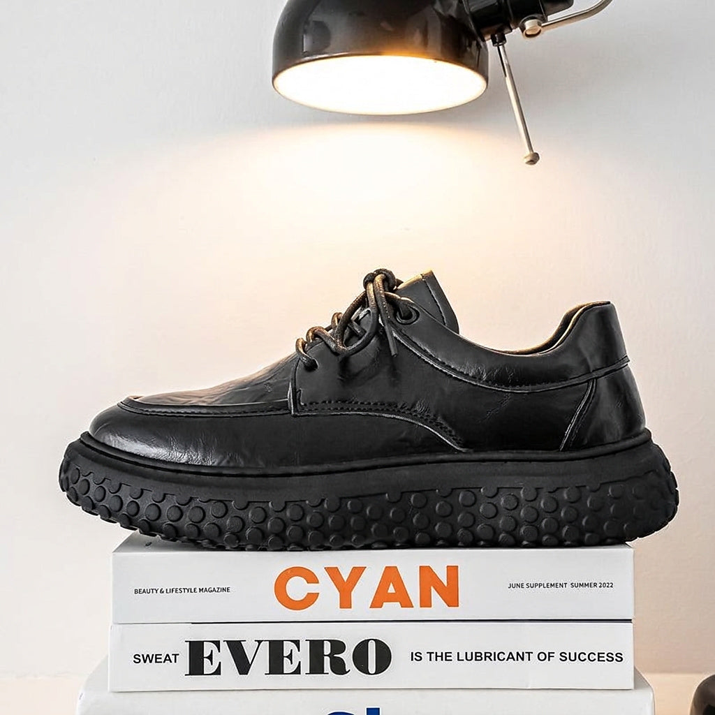 Men’s Lace-Up Oxfords with Thick Textured Soles