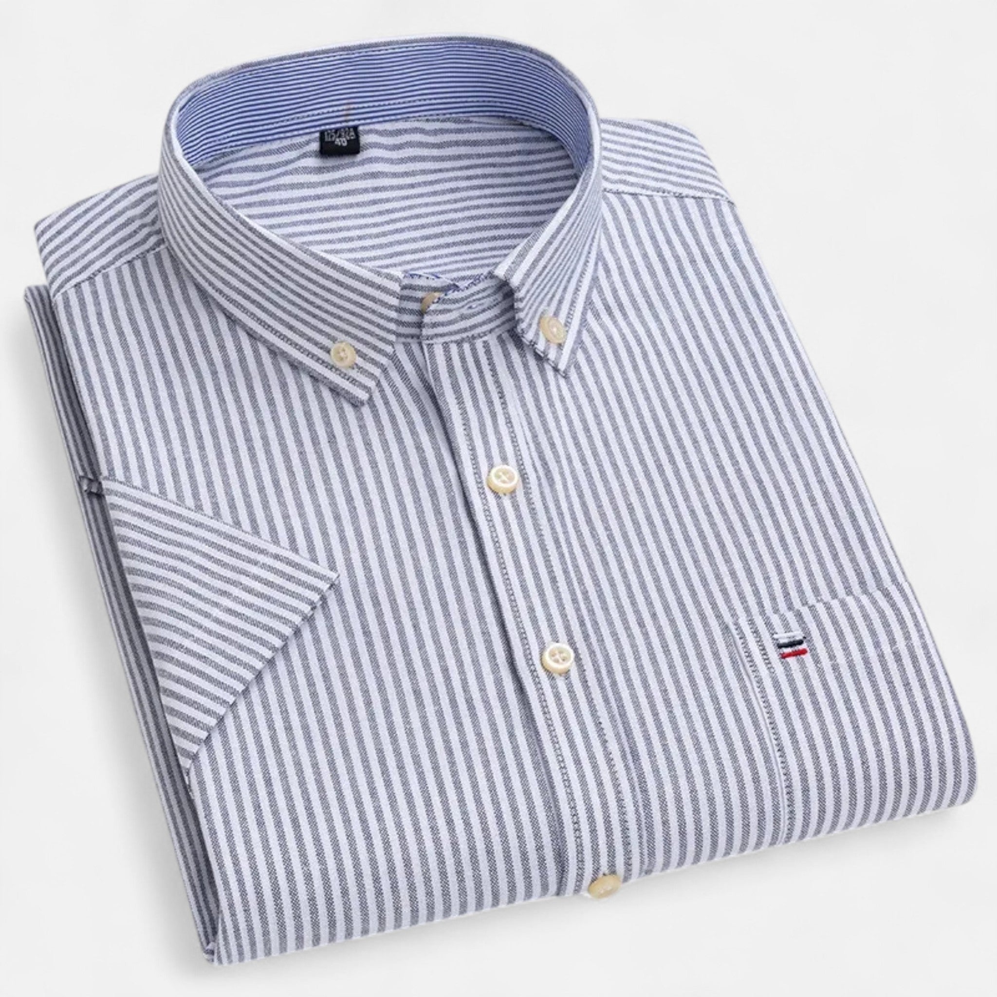 Men's Classic Short Sleeve Button-Up Shirt | Casual