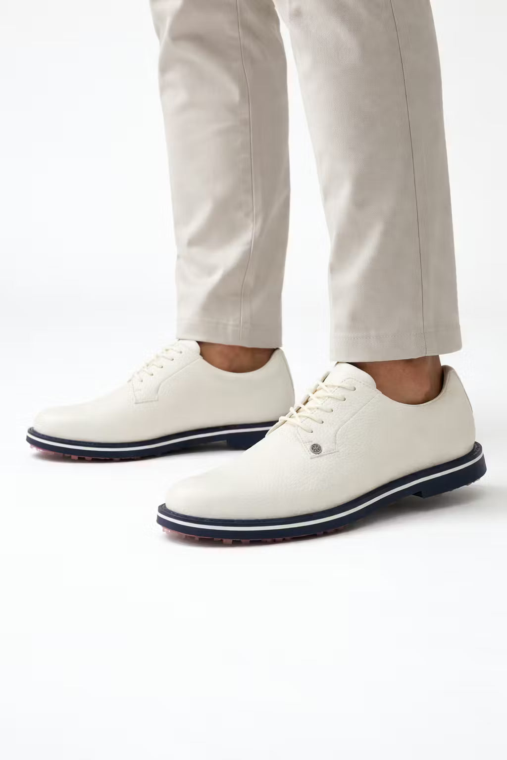 Men's Classic Grip Golf Shoes | Stylish